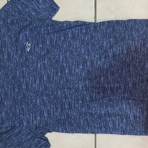 Hollister Men's Heathered Navy Tee